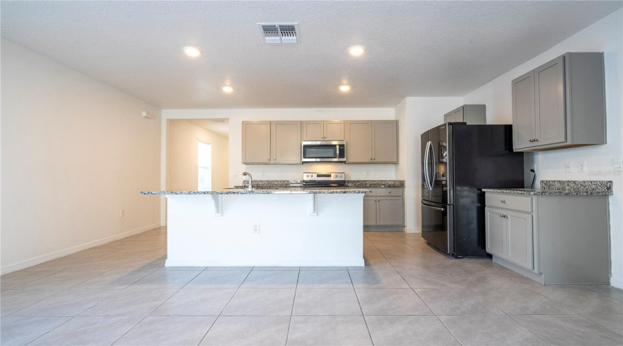 DAVENPORT, Florida 33837, 3 Bedrooms Bedrooms, ,2 BathroomsBathrooms,Residential,For Sale,DESERT ROSE,0,MFRO6358596