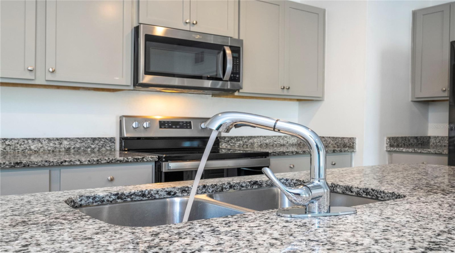 DAVENPORT, Florida 33837, 3 Bedrooms Bedrooms, ,2 BathroomsBathrooms,Residential,For Sale,DESERT ROSE,0,MFRO6358596