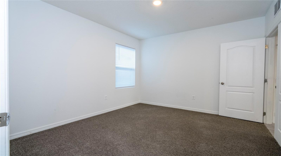 DAVENPORT, Florida 33837, 3 Bedrooms Bedrooms, ,2 BathroomsBathrooms,Residential,For Sale,DESERT ROSE,0,MFRO6358596