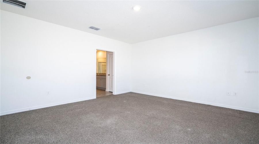 DAVENPORT, Florida 33837, 3 Bedrooms Bedrooms, ,2 BathroomsBathrooms,Residential,For Sale,DESERT ROSE,0,MFRO6358596