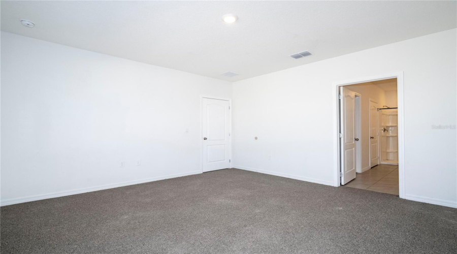 DAVENPORT, Florida 33837, 3 Bedrooms Bedrooms, ,2 BathroomsBathrooms,Residential,For Sale,DESERT ROSE,0,MFRO6358596