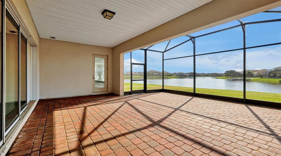 KISSIMMEE, Florida 34746, 7 Bedrooms Bedrooms, ,5 BathroomsBathrooms,Residential,For Sale,SPINNAKER,0,MFRO6359737