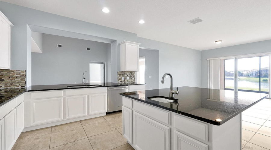 KISSIMMEE, Florida 34746, 7 Bedrooms Bedrooms, ,5 BathroomsBathrooms,Residential,For Sale,SPINNAKER,0,MFRO6359737