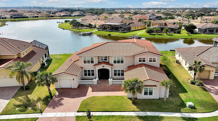 KISSIMMEE, Florida 34746, 7 Bedrooms Bedrooms, ,5 BathroomsBathrooms,Residential,For Sale,SPINNAKER,0,MFRO6359737