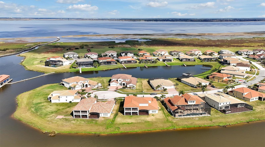 KISSIMMEE, Florida 34746, 7 Bedrooms Bedrooms, ,5 BathroomsBathrooms,Residential,For Sale,SPINNAKER,0,MFRO6359737