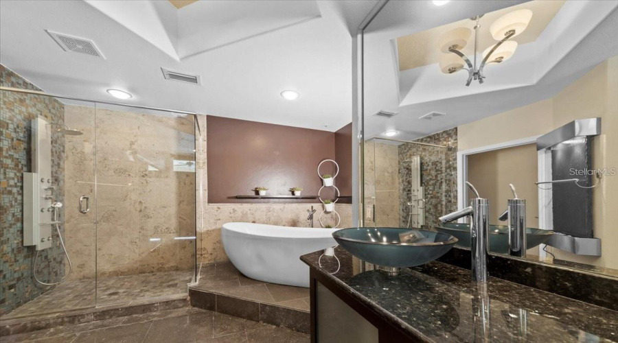 ORLANDO, Florida 32836, 2 Bedrooms Bedrooms, ,2 BathroomsBathrooms,Residential,For Sale,THE ESPLANADE,0,MFRS5138381