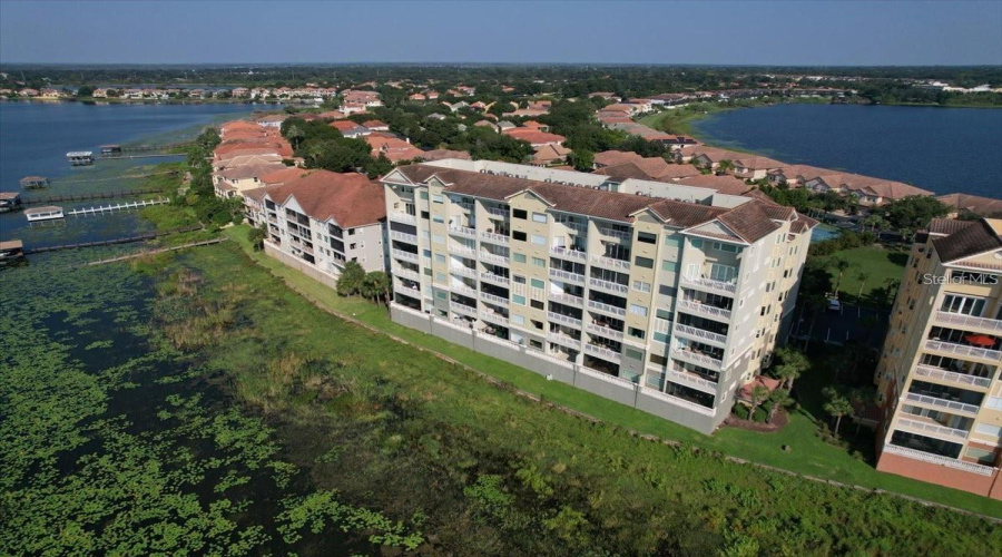ORLANDO, Florida 32836, 2 Bedrooms Bedrooms, ,2 BathroomsBathrooms,Residential,For Sale,THE ESPLANADE,0,MFRS5138381