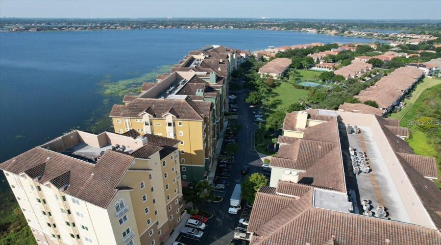 ORLANDO, Florida 32836, 2 Bedrooms Bedrooms, ,2 BathroomsBathrooms,Residential,For Sale,THE ESPLANADE,0,MFRS5138381