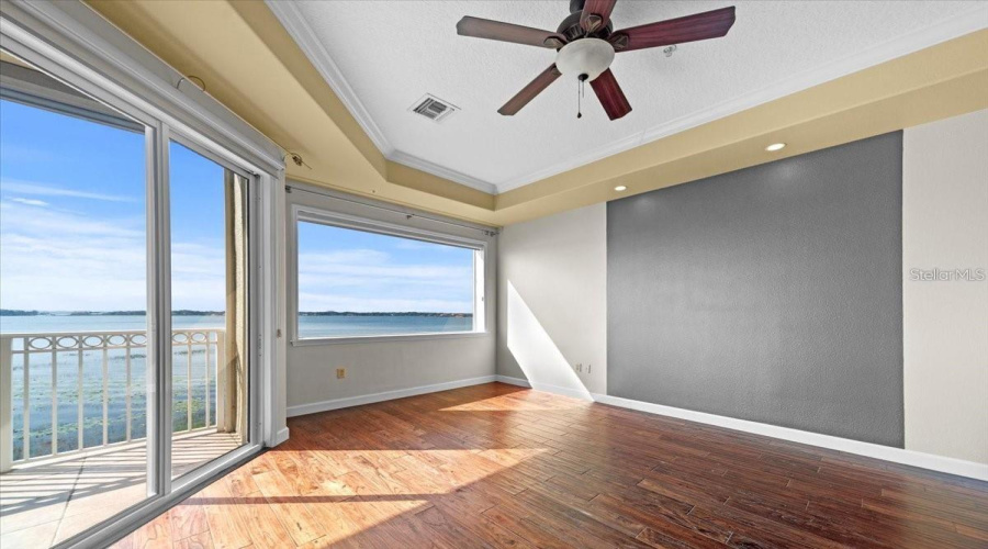 ORLANDO, Florida 32836, 2 Bedrooms Bedrooms, ,2 BathroomsBathrooms,Residential,For Sale,THE ESPLANADE,0,MFRS5138381