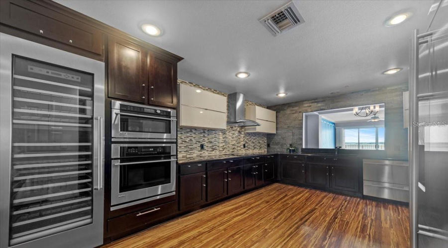 ORLANDO, Florida 32836, 2 Bedrooms Bedrooms, ,2 BathroomsBathrooms,Residential,For Sale,THE ESPLANADE,0,MFRS5138381