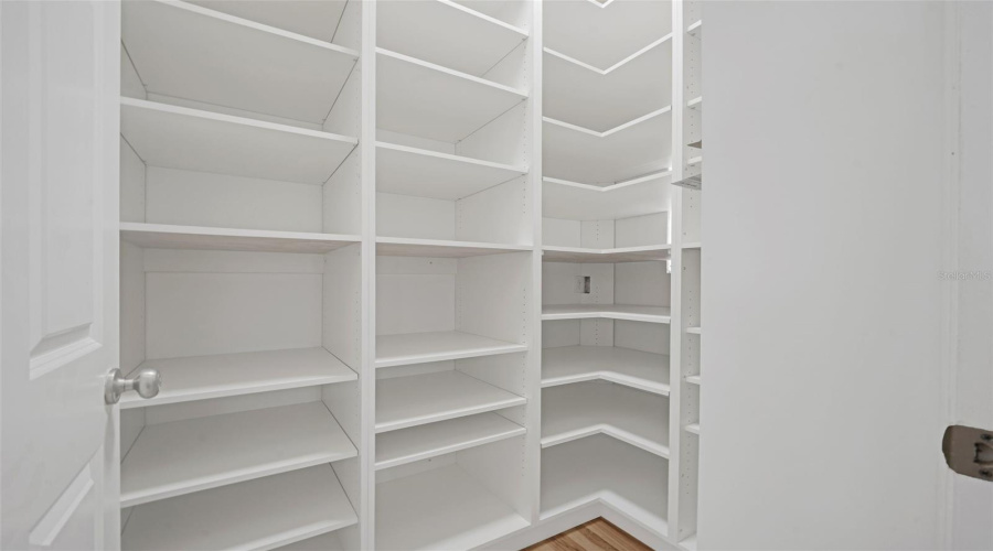 Walk in Pantry