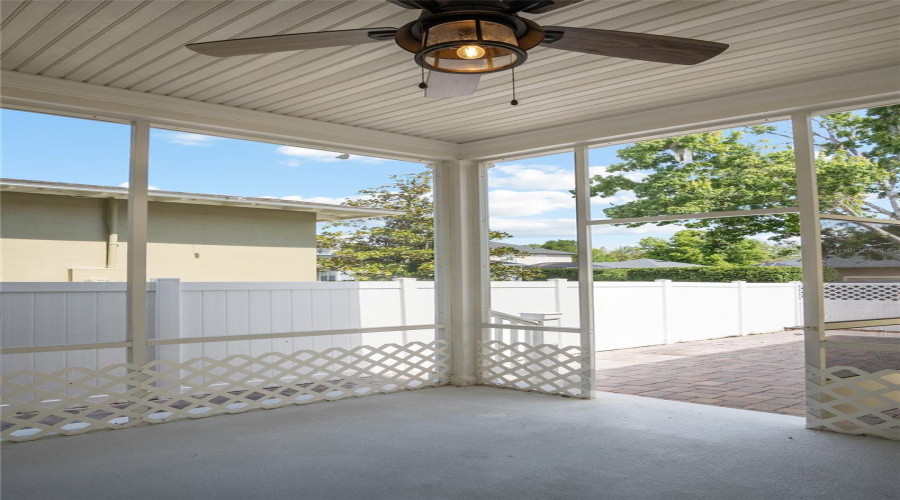 Screened Lanai with Backyard access