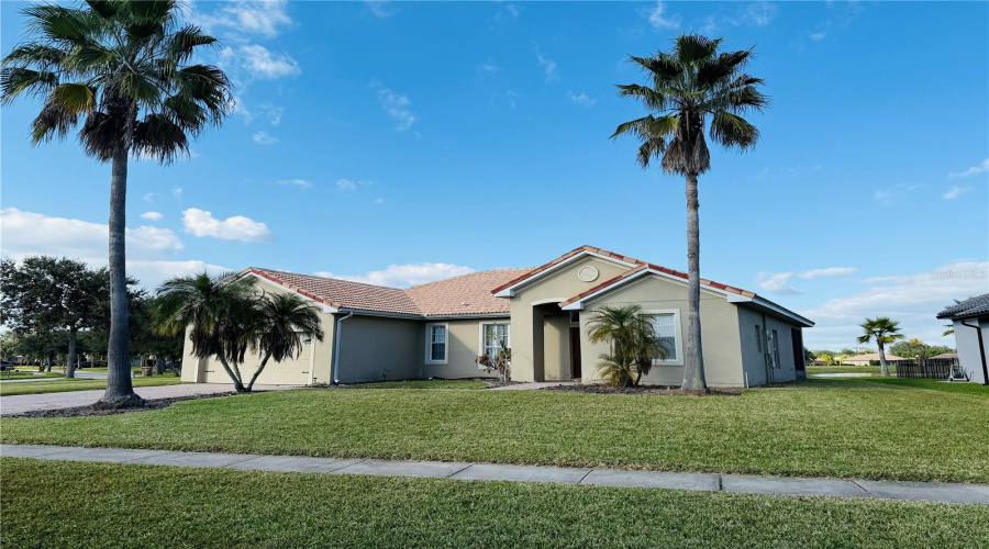 KISSIMMEE, Florida 34746, 3 Bedrooms Bedrooms, ,2 BathroomsBathrooms,Residential,For Sale,SKYVIEW,0,MFRO6358678