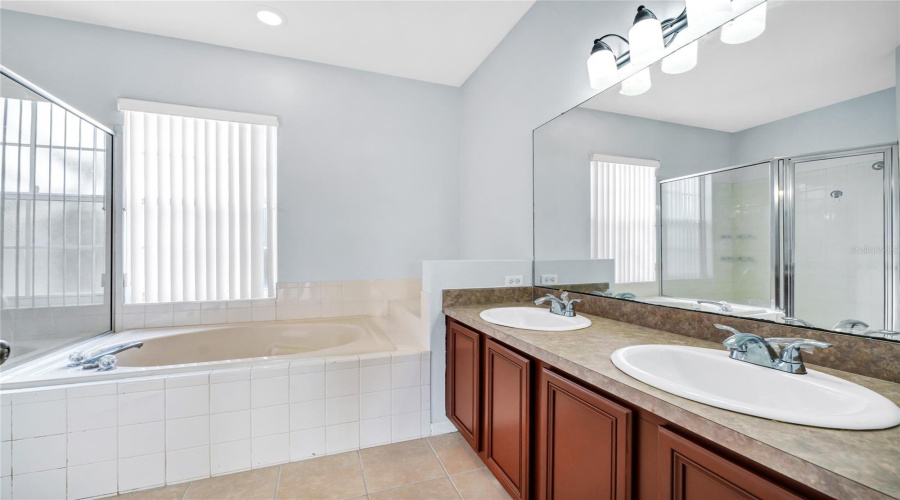 KISSIMMEE, Florida 34746, 3 Bedrooms Bedrooms, ,2 BathroomsBathrooms,Residential,For Sale,SKYVIEW,0,MFRO6358678