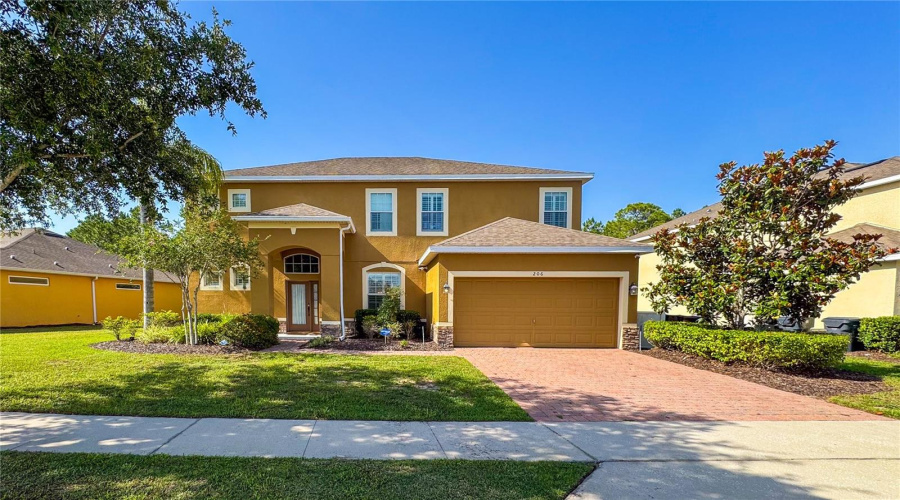 DAVENPORT, Florida 33837, 5 Bedrooms Bedrooms, ,4 BathroomsBathrooms,Residential,For Sale,YELLOW SNAPDRAGON,0,MFRO6322910