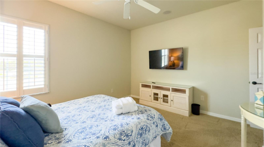 DAVENPORT, Florida 33837, 5 Bedrooms Bedrooms, ,4 BathroomsBathrooms,Residential,For Sale,YELLOW SNAPDRAGON,0,MFRO6322910