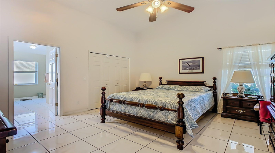 DAVENPORT, Florida 33897, 4 Bedrooms Bedrooms, ,2 BathroomsBathrooms,Residential,For Sale,HALSTEAD,0,MFRO6359958