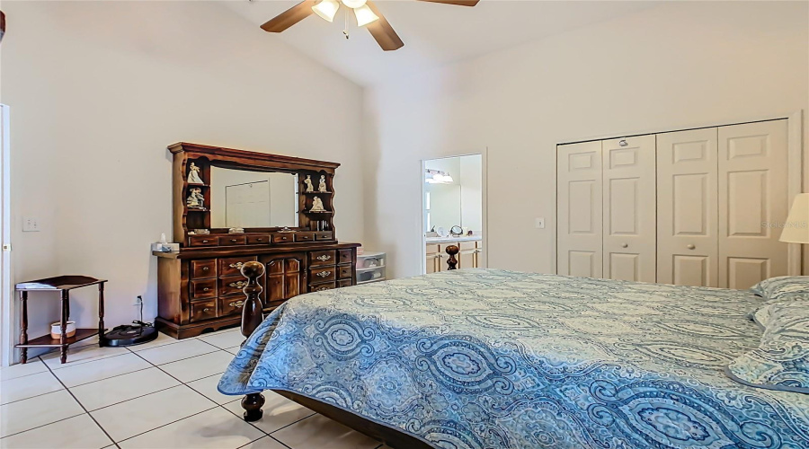 DAVENPORT, Florida 33897, 4 Bedrooms Bedrooms, ,2 BathroomsBathrooms,Residential,For Sale,HALSTEAD,0,MFRO6359958