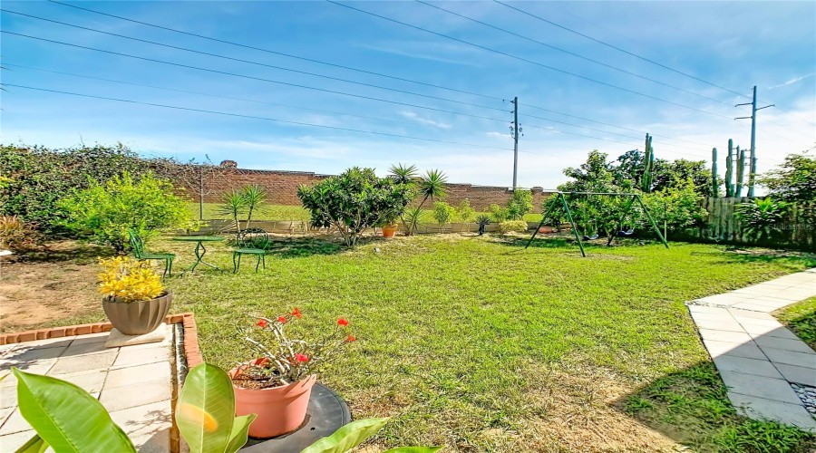 DAVENPORT, Florida 33897, 4 Bedrooms Bedrooms, ,2 BathroomsBathrooms,Residential,For Sale,HALSTEAD,0,MFRO6359958