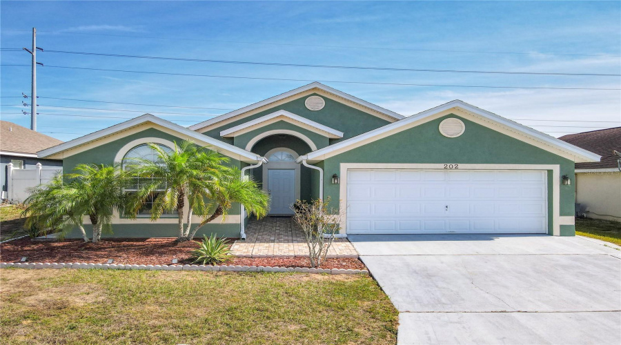 DAVENPORT, Florida 33897, 4 Bedrooms Bedrooms, ,2 BathroomsBathrooms,Residential,For Sale,HALSTEAD,0,MFRO6359958
