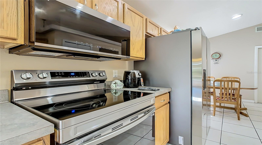 DAVENPORT, Florida 33897, 4 Bedrooms Bedrooms, ,2 BathroomsBathrooms,Residential,For Sale,HALSTEAD,0,MFRO6359958