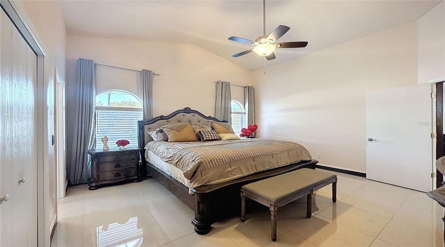 DAVENPORT, Florida 33897, 3 Bedrooms Bedrooms, ,2 BathroomsBathrooms,Residential,For Sale,LOCKBREEZE,0,MFRS5138145