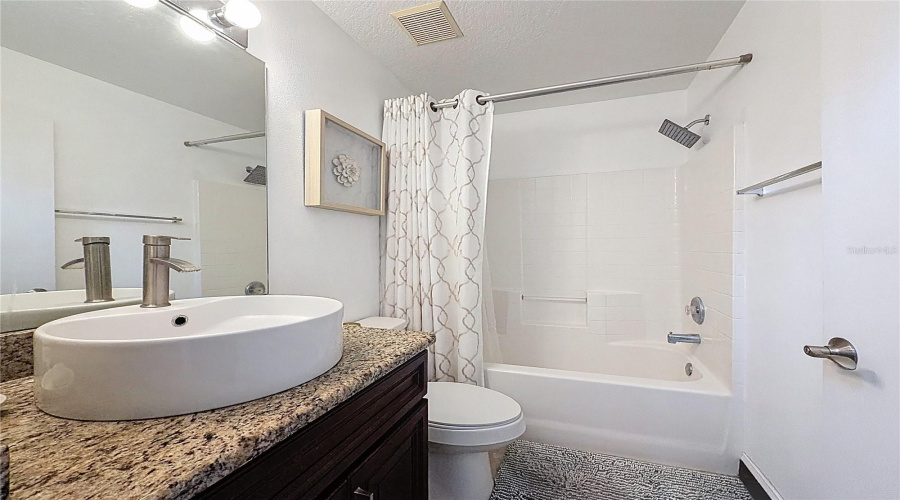 DAVENPORT, Florida 33897, 3 Bedrooms Bedrooms, ,2 BathroomsBathrooms,Residential,For Sale,LOCKBREEZE,0,MFRS5138145