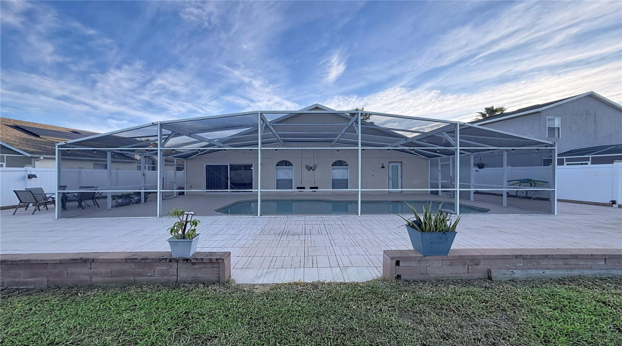 DAVENPORT, Florida 33897, 3 Bedrooms Bedrooms, ,2 BathroomsBathrooms,Residential,For Sale,LOCKBREEZE,0,MFRS5138145