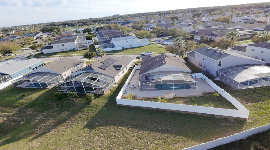 DAVENPORT, Florida 33897, 3 Bedrooms Bedrooms, ,2 BathroomsBathrooms,Residential,For Sale,LOCKBREEZE,0,MFRS5138145