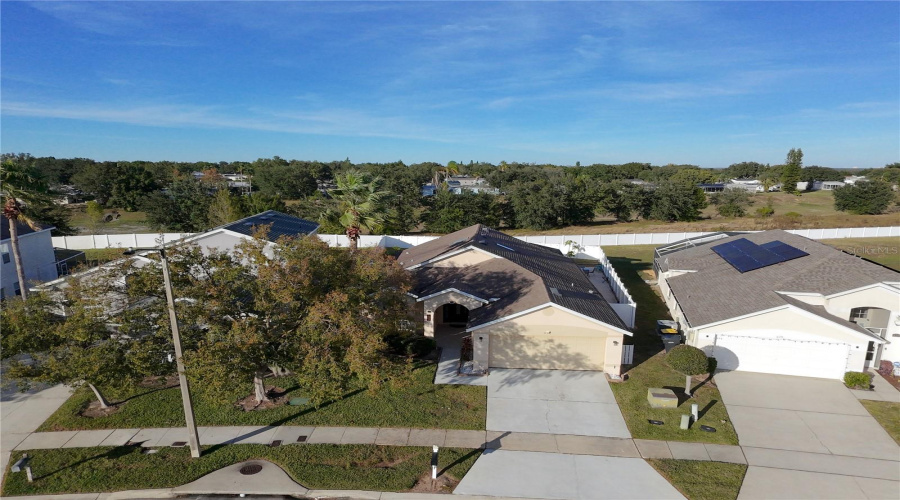 DAVENPORT, Florida 33897, 3 Bedrooms Bedrooms, ,2 BathroomsBathrooms,Residential,For Sale,LOCKBREEZE,0,MFRS5138145