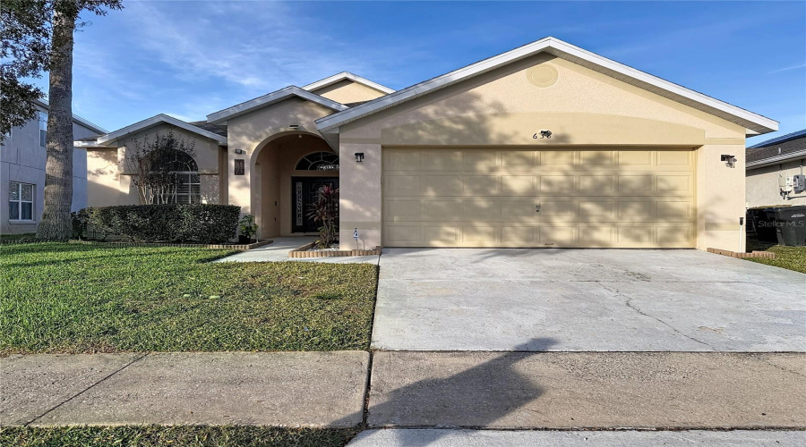 DAVENPORT, Florida 33897, 3 Bedrooms Bedrooms, ,2 BathroomsBathrooms,Residential,For Sale,LOCKBREEZE,0,MFRS5138145