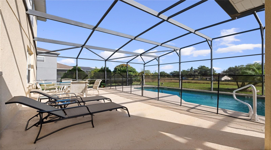 DAVENPORT, Florida 33837, 5 Bedrooms Bedrooms, ,3 BathroomsBathrooms,Residential,For Sale,WILDFLOWER,0,MFRS5137982