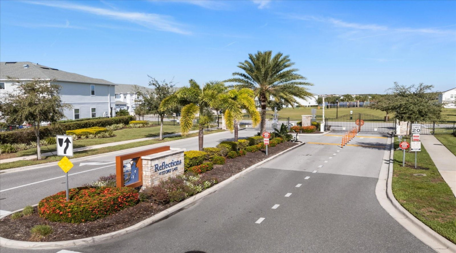 KISSIMMEE, Florida 34746, 4 Bedrooms Bedrooms, ,3 BathroomsBathrooms,Residential,For Sale,TRIBUTE,0,MFRO6359992