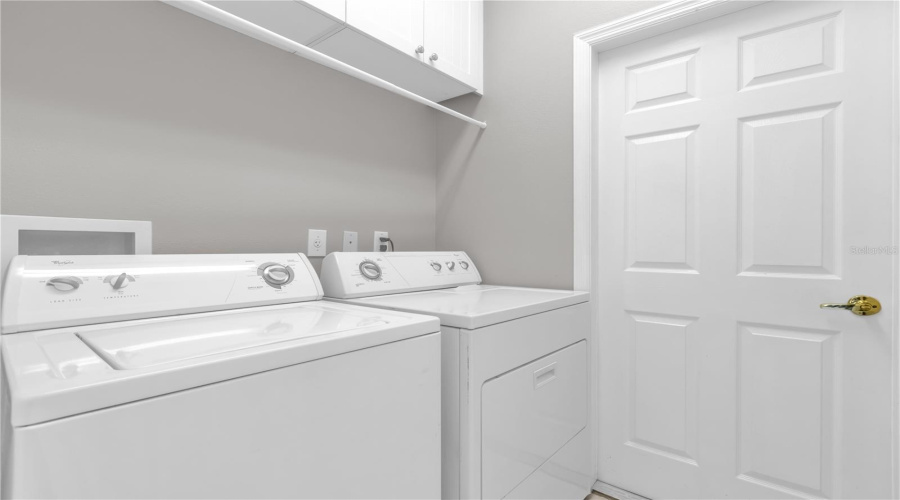 DAVENPORT, Florida 33897, 4 Bedrooms Bedrooms, ,3 BathroomsBathrooms,Residential,For Sale,CALABAY PARC,0,MFRO6358916