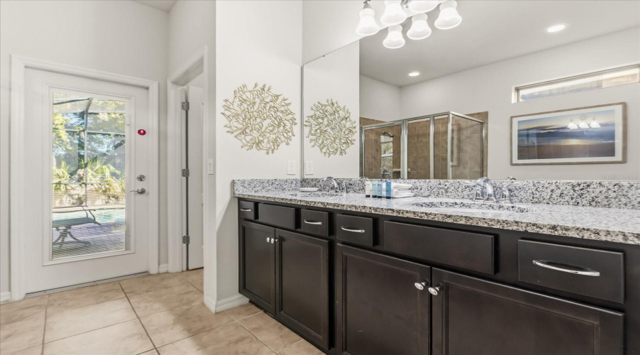 Primary Ensuite Bath