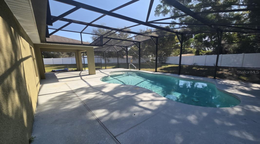 DAVENPORT, Florida 33837, 4 Bedrooms Bedrooms, ,2 BathroomsBathrooms,Residential,For Sale,WHISPERING PINES,0,MFRA4669671