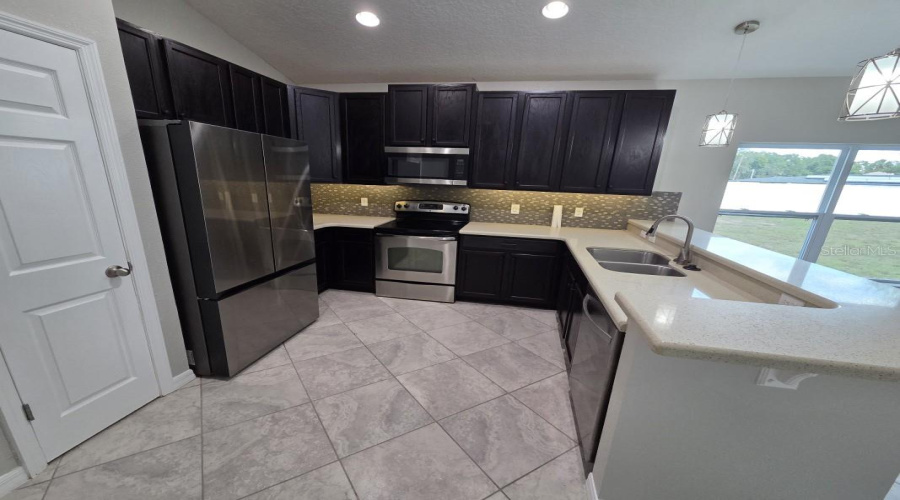 DAVENPORT, Florida 33837, 4 Bedrooms Bedrooms, ,2 BathroomsBathrooms,Residential,For Sale,WHISPERING PINES,0,MFRA4669671