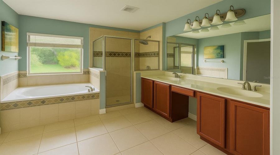 KISSIMMEE, Florida 34746, 5 Bedrooms Bedrooms, ,3 BathroomsBathrooms,Residential,For Sale,BOATING,0,MFRS5138344