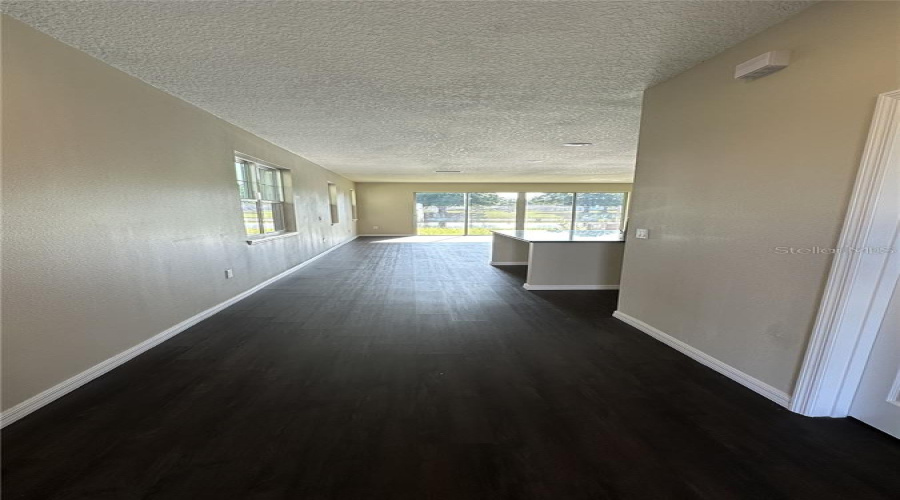 DAVENPORT, Florida 33896, 4 Bedrooms Bedrooms, ,3 BathroomsBathrooms,Residential,For Sale,LAKE SHORE,0,MFRO6359798