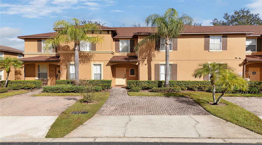 DAVENPORT, Florida 33897, 4 Bedrooms Bedrooms, ,3 BathroomsBathrooms,Residential,For Sale,CALABRIA,0,MFRO6359219