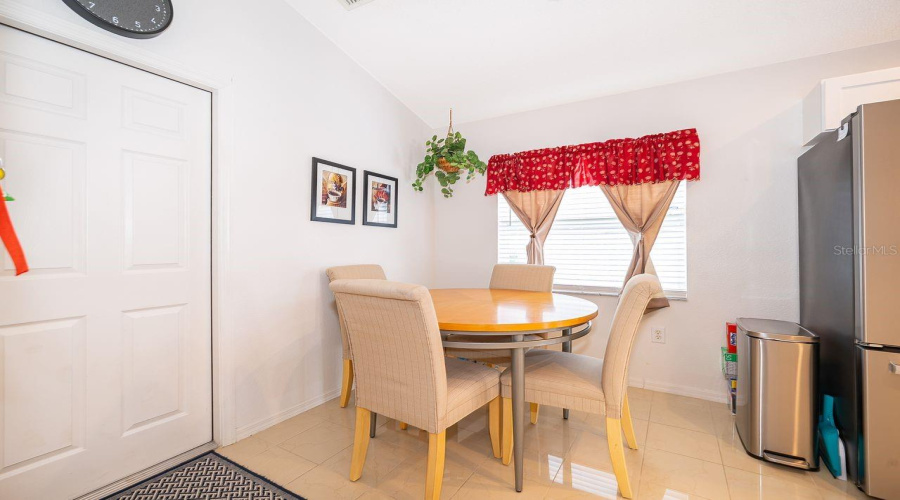 DAVENPORT, Florida 33897, 4 Bedrooms Bedrooms, ,2 BathroomsBathrooms,Residential,For Sale,HALSTEAD,0,MFRS5134482