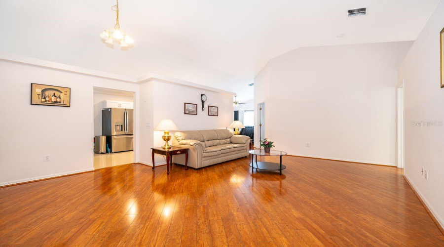 DAVENPORT, Florida 33897, 4 Bedrooms Bedrooms, ,2 BathroomsBathrooms,Residential,For Sale,HALSTEAD,0,MFRS5134482