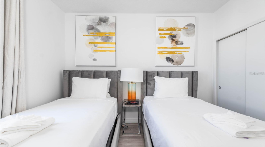 DAVENPORT, Florida 33896, 5 Bedrooms Bedrooms, ,4 BathroomsBathrooms,Residential,For Sale,FAMAGUSTA,0,MFRO6359796