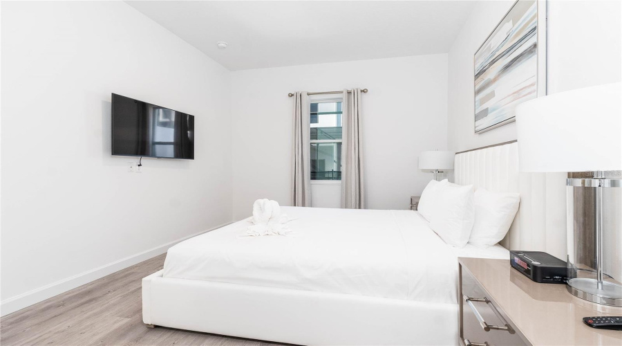 DAVENPORT, Florida 33896, 5 Bedrooms Bedrooms, ,4 BathroomsBathrooms,Residential,For Sale,FAMAGUSTA,0,MFRO6359796