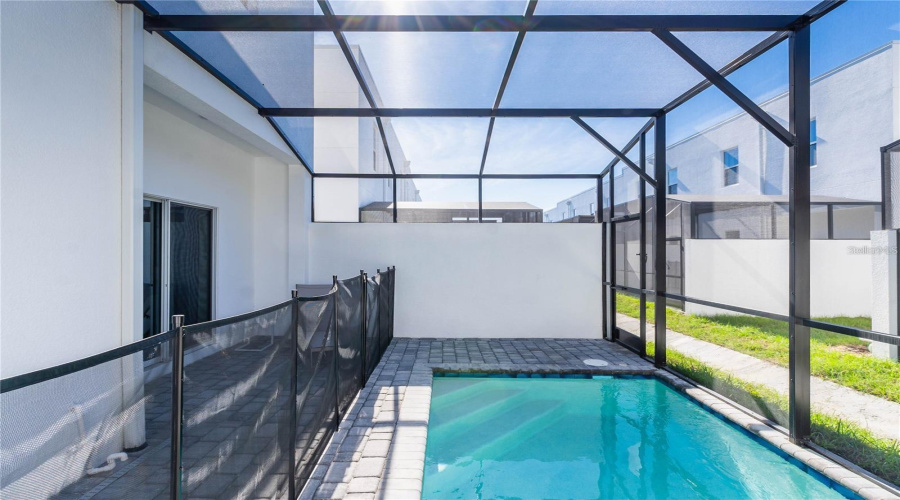 DAVENPORT, Florida 33896, 5 Bedrooms Bedrooms, ,4 BathroomsBathrooms,Residential,For Sale,FAMAGUSTA,0,MFRO6359796