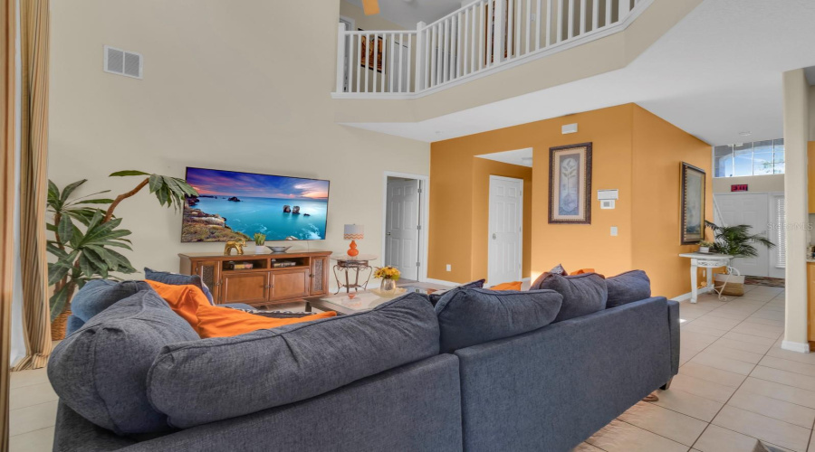 KISSIMMEE, Florida 34747, 7 Bedrooms Bedrooms, ,4 BathroomsBathrooms,Residential,For Sale,LIDO KEY,0,MFRS5138429