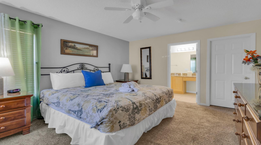 KISSIMMEE, Florida 34747, 7 Bedrooms Bedrooms, ,4 BathroomsBathrooms,Residential,For Sale,LIDO KEY,0,MFRS5138429