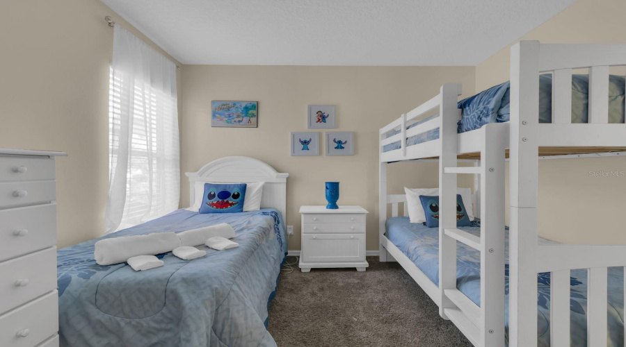 KISSIMMEE, Florida 34747, 7 Bedrooms Bedrooms, ,4 BathroomsBathrooms,Residential,For Sale,LIDO KEY,0,MFRS5138429