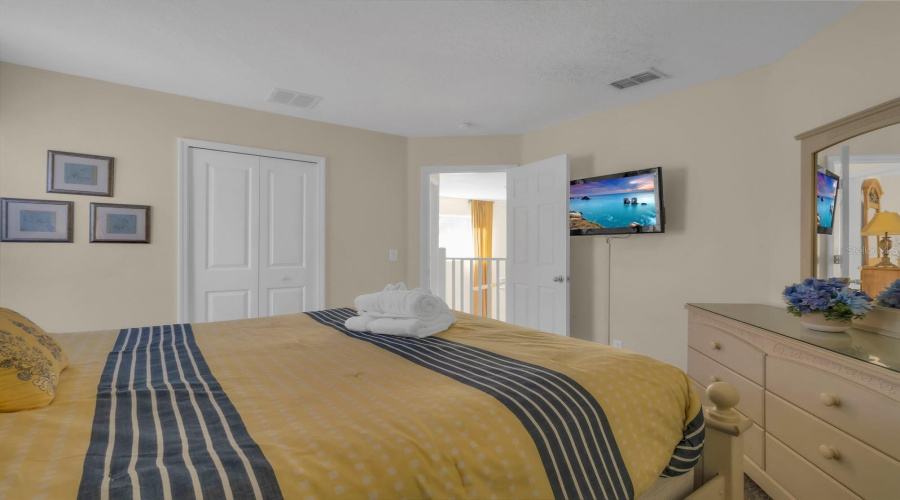 KISSIMMEE, Florida 34747, 7 Bedrooms Bedrooms, ,4 BathroomsBathrooms,Residential,For Sale,LIDO KEY,0,MFRS5138429