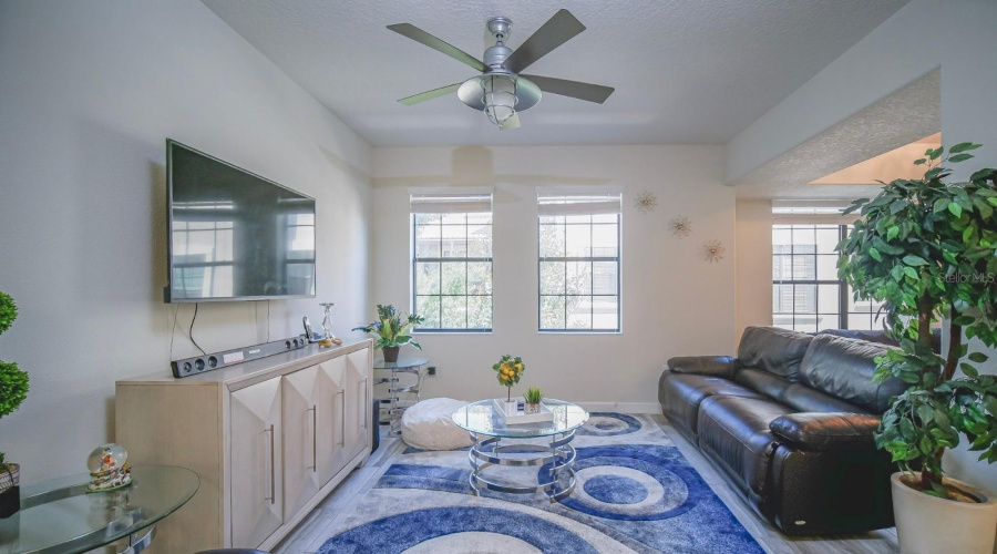 DAVENPORT, Florida 33896, 4 Bedrooms Bedrooms, ,2 BathroomsBathrooms,Residential,For Sale,OVERPOOL,0,MFRS5138383